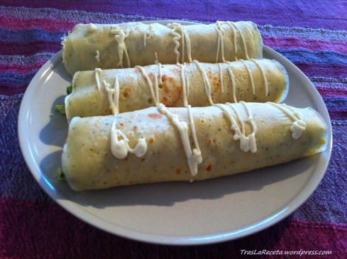 crépés pollo y lechuga